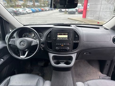 Used 2019 Mercedes-Benz Metris Passenger image 12