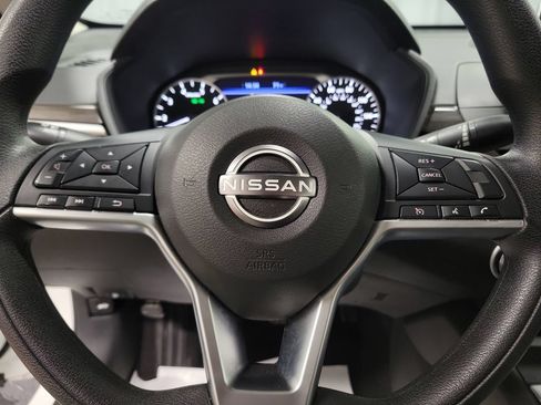 Used 2024 Nissan Altima 2.5 SV FWD image 22