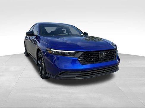 Used 2023 Honda Accord Sport image 7