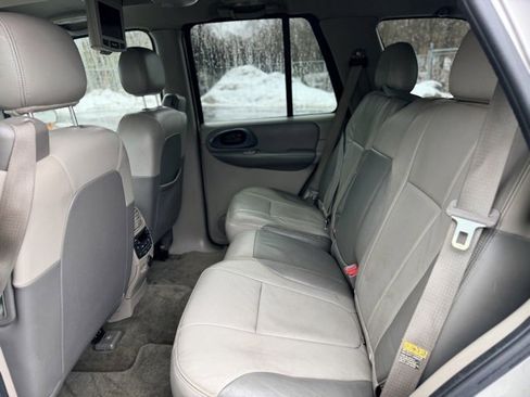 Used 2004 Chevrolet TrailBlazer LT w/ LT Preferred Equipment Group image 23