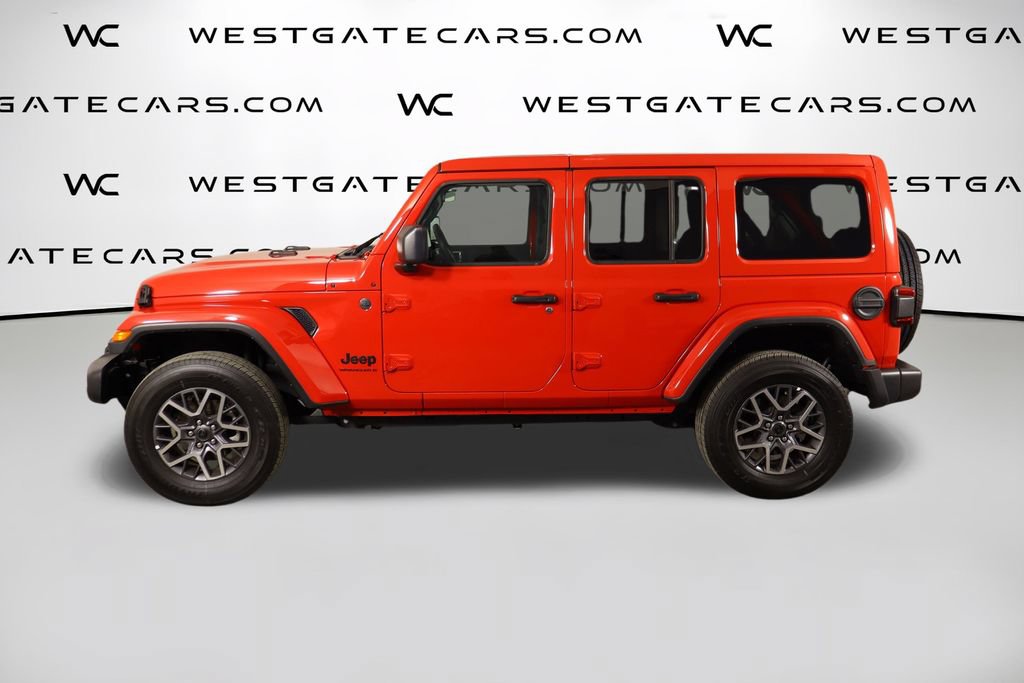 Used 2026 Jeep Wrangler Unlimited Sahara AWD/4WD image 14