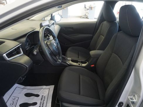 Used 2024 Toyota Corolla LE FWD image 17