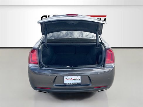 Used 2023 Chrysler 300 S image 27