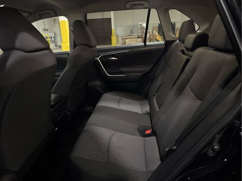 Used 2025 Toyota RAV4 XLE image 8