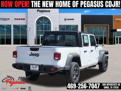 New 2026 Jeep Gladiator Sport AWD/4WD image 4