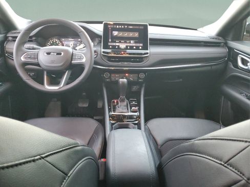 Certified 2025 Jeep Compass Latitude w/ Altitude Special Edition image 11