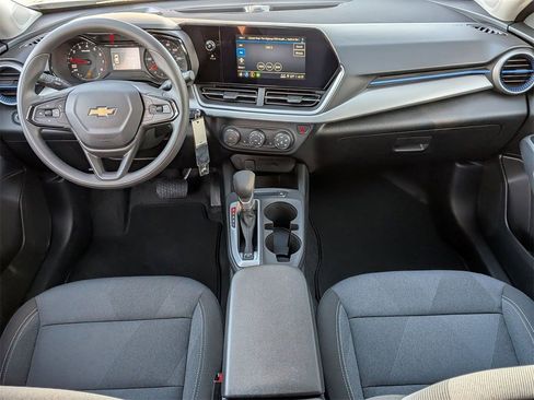 New 2026 Chevrolet Trax LS w/ LS Convenience Package image 21