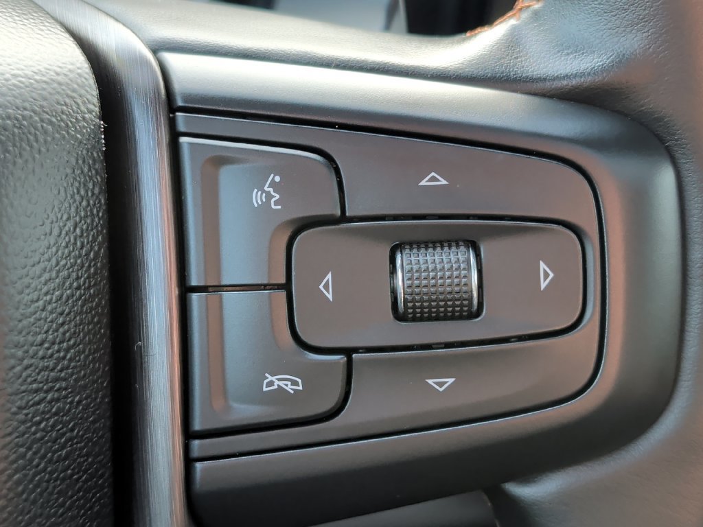 Used 2024 GMC Sierra 1500 AT4 w/ Technology Package AWD/4WD image 13
