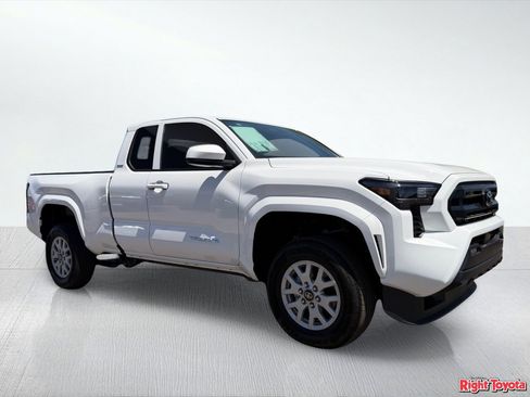 New 2026 Toyota Tacoma SR5 AWD/4WD image 10