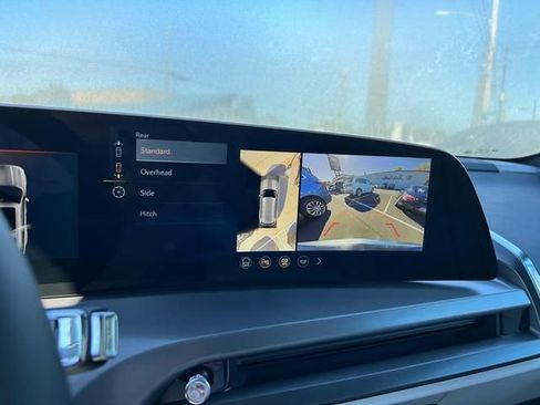 New 2026 Cadillac Vistiq Luxury AWD/4WD image 15
