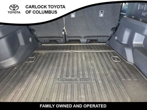 Used 2025 Toyota 4Runner SR5 AWD/4WD image 15