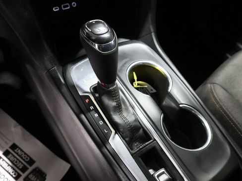 Used 2020 Chevrolet Equinox LT image 30