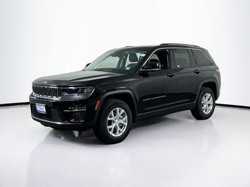 Used 2023 Jeep Grand Cherokee Limited AWD/4WD image 1