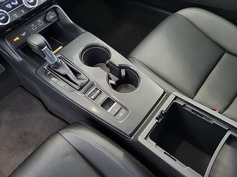 Used 2023 Honda Civic Touring image 10