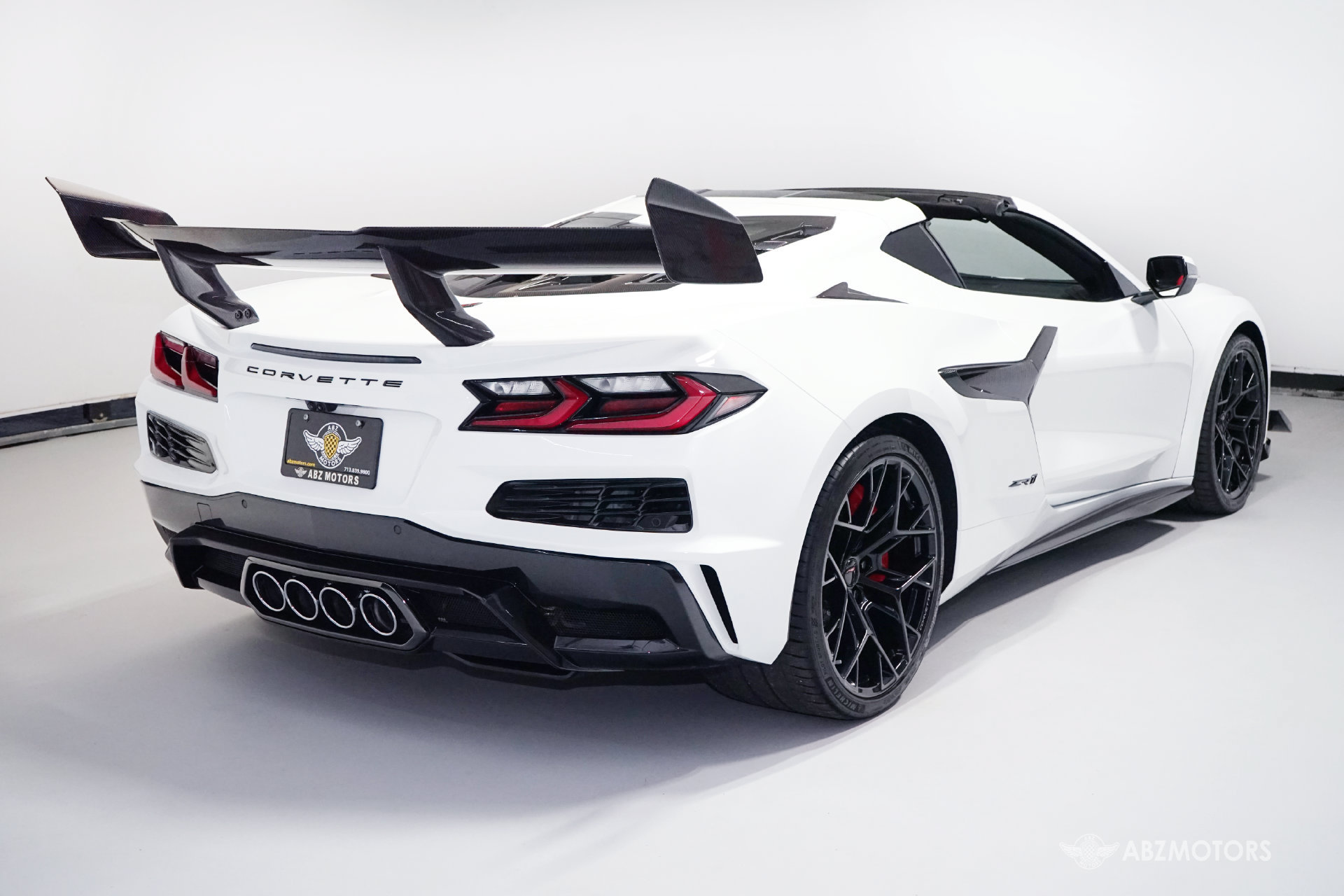 Used 2026 Chevrolet Corvette ZR1 w/ ZR1 Carbon Fiber Aero Package RWD image 6