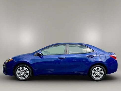 Used 2014 Toyota Corolla S FWD image 2