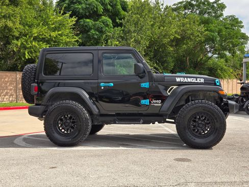 Used 2021 Jeep Wrangler Sport AWD/4WD image 2