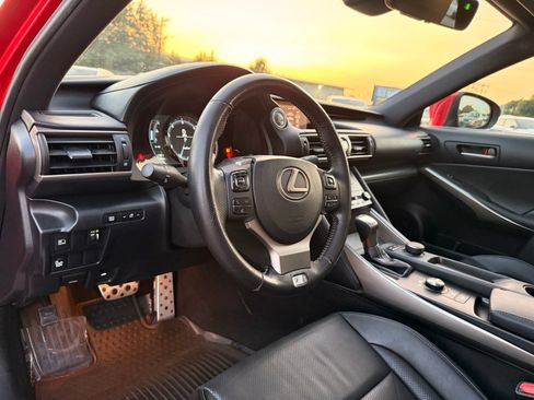 Used 2017 Lexus IS 200t F Sport w/ F Sport Package RWD image 19