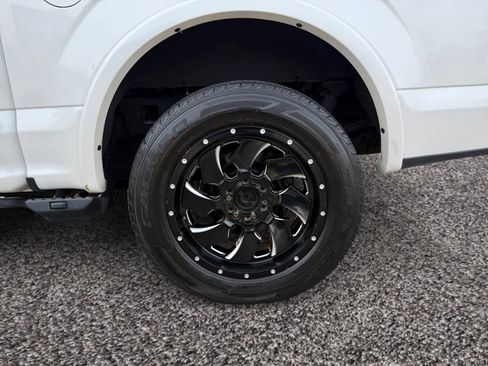 Used 2017 Ford F150 Limited image 14