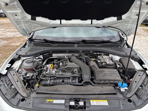 Used 2025 Volkswagen Jetta Sport image 32