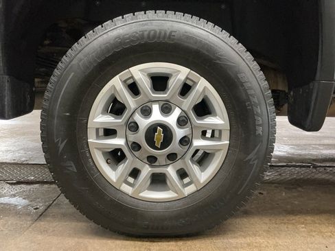 Used 2021 Chevrolet Silverado 2500 LT w/ Convenience Package image 28