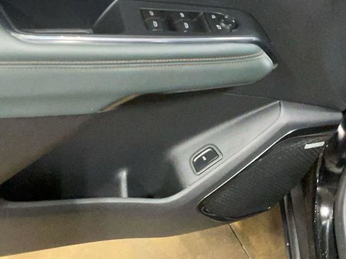 Used 2024 GMC Acadia AT4 w/ Luxury Package AWD/4WD image 14