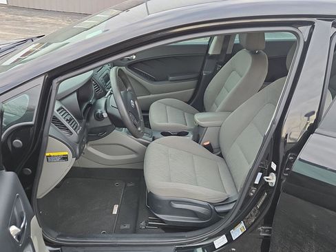 Used 2014 Kia Forte LX image 11