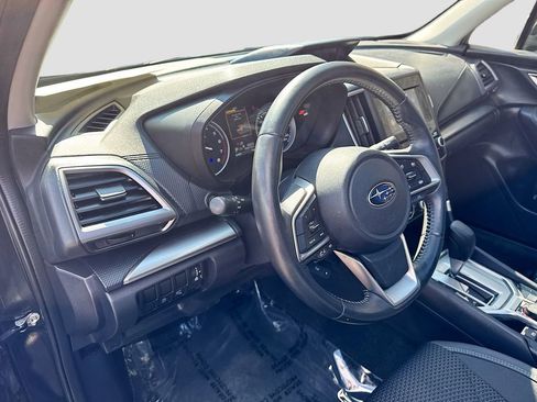 Used 2020 Subaru Forester Premium AWD/4WD image 5