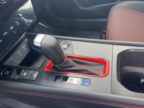 New 2025 Nissan Kicks SR image 20