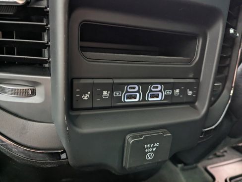 Used 2024 RAM 1500 Limited w/ Body Color Bumper Group image 12