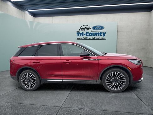 Used 2022 Lincoln Corsair Reserve w/ Elements Package image 7