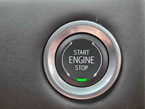 Used 2024 GMC Yukon Denali Ultimate AWD/4WD image 32