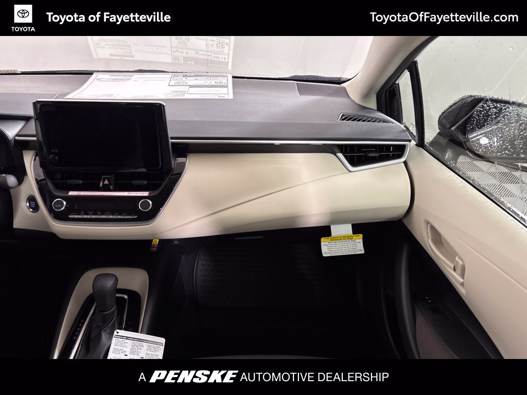 Used 2027 Toyota Corolla LE w/ LE Premium Package FWD image 19