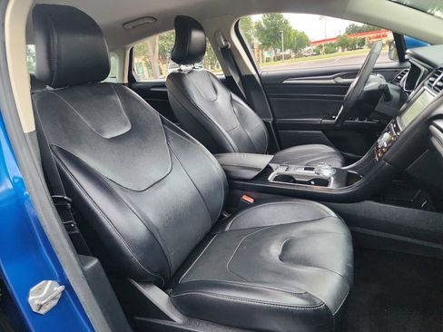 Used 2017 Ford Fusion Energi Titanium FWD image 14