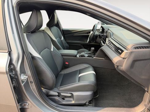 Used 2025 Toyota Camry SE FWD image 24