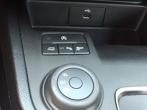 Used 2019 Ford Ranger XL w/ Equipment Group 101A Mid AWD/4WD image 19