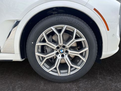 New 2026 BMW X7 xDrive40i w/ Premium Package AWD/4WD image 28