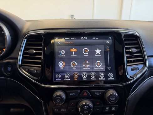 Used 2020 Jeep Grand Cherokee Limited image 22