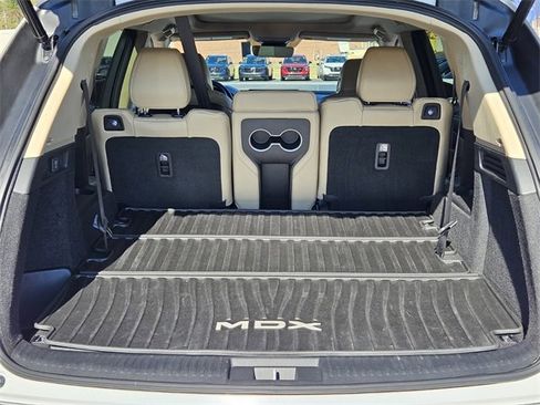 Used 2023 Acura MDX SH-AWD w/ Technology Package image 12