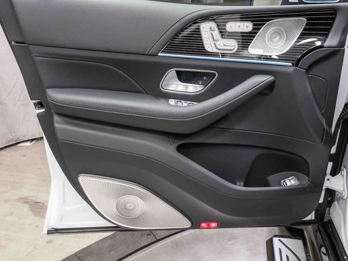 New 2026 Mercedes-Benz Maybach GLS 600 Maybach GLS 600 image 16
