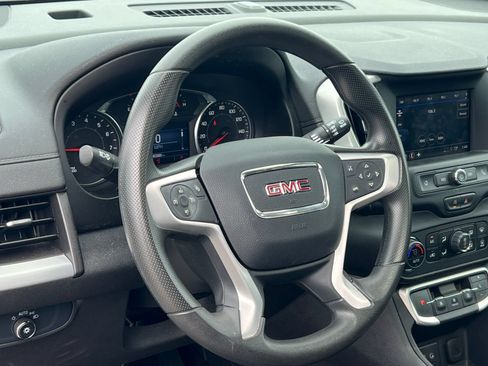 Used 2024 GMC Terrain SLE w/ Driver Convenience Package AWD/4WD image 2