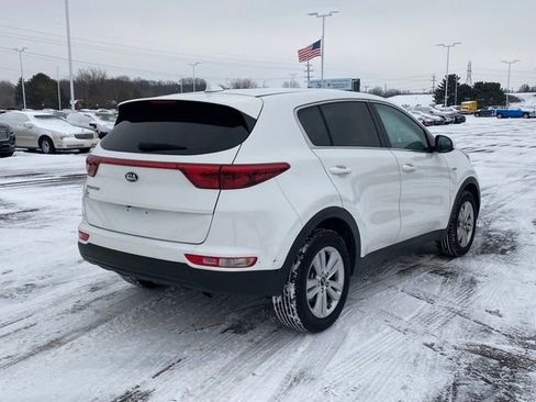Used 2019 Kia Sportage LX image 3