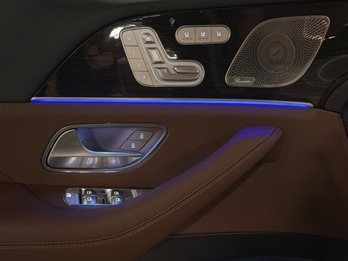 New 2026 Mercedes-Benz GLS 450 4MATIC image 10