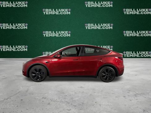 Used 2025 Tesla Model Y Long Range image 9