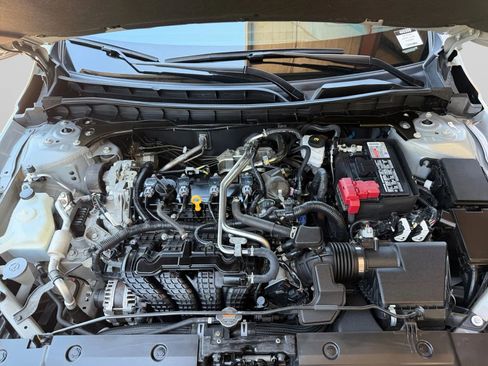Used 2023 Nissan Altima 2.5 SR w/ SR Premium Package FWD image 38