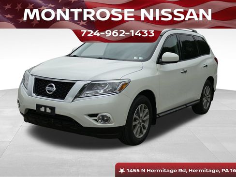 Used 2015 Nissan Pathfinder SV FWD image 1