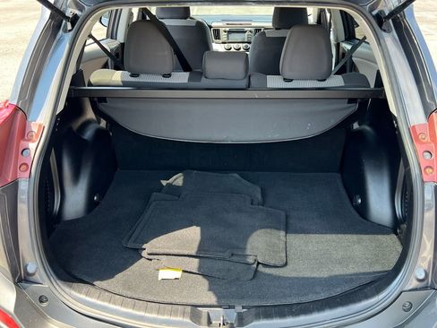 Used 2013 Toyota RAV4 LE AWD/4WD image 19