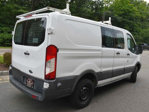Used 2017 Ford Transit 250 130 Low Roof w/ Exterior Upgrade Package RWD image 4