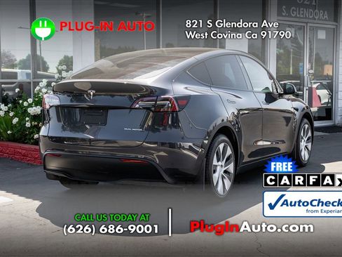 Used 2024 Tesla Model Y Long Range AWD/4WD image 4