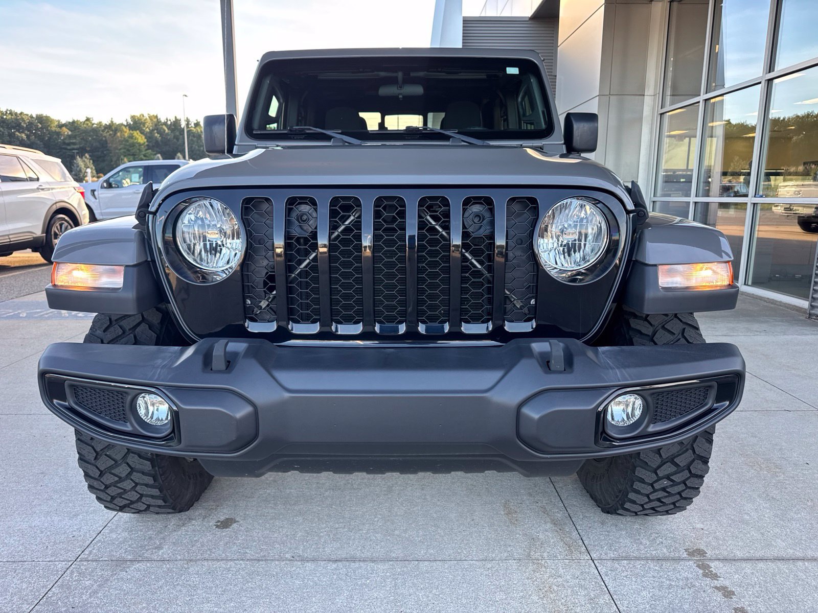 Used 2022 Jeep Gladiator Sport AWD/4WD image 11
